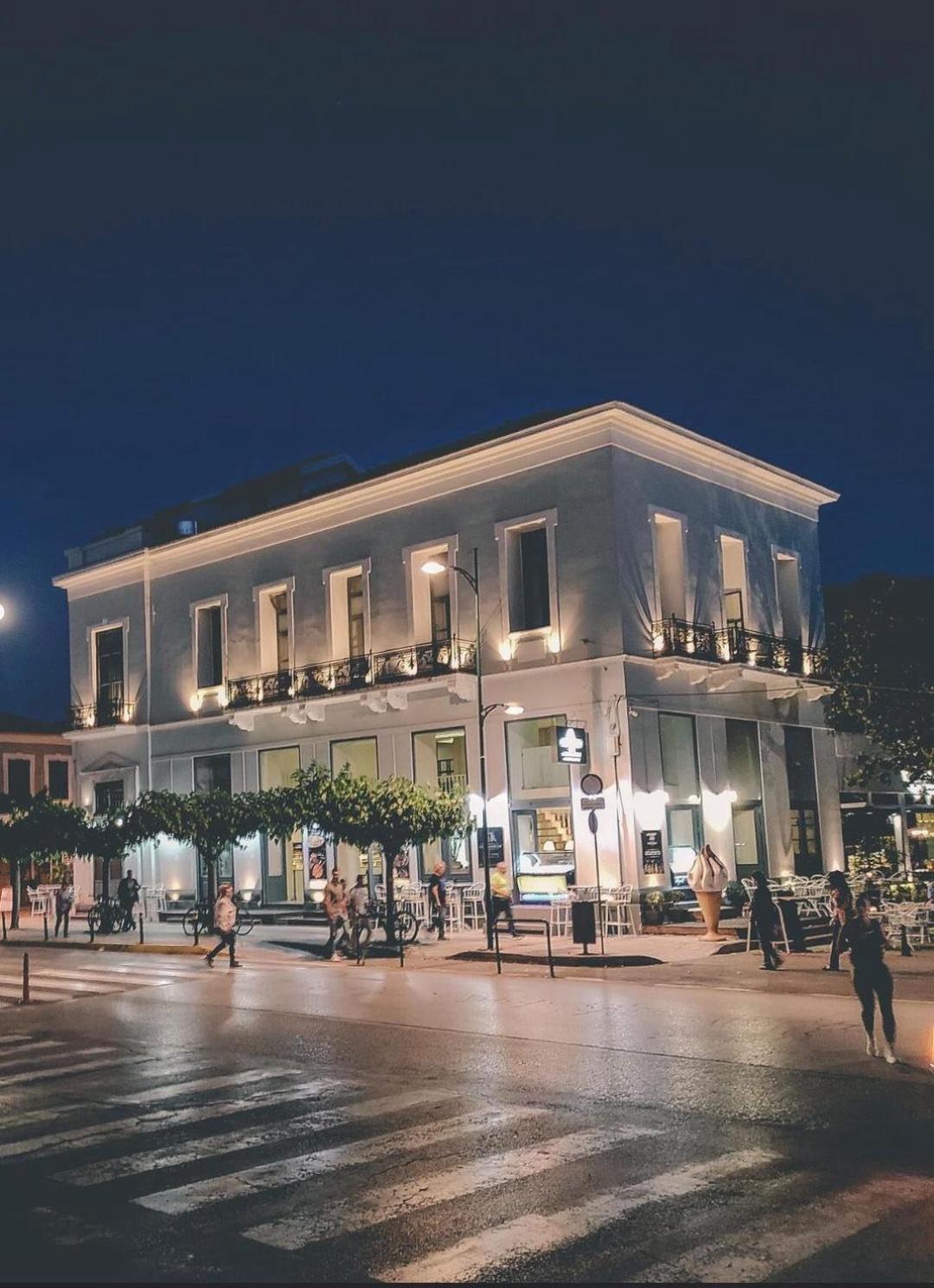 Panellinion Luxury Rooms Kalamata Exterior photo